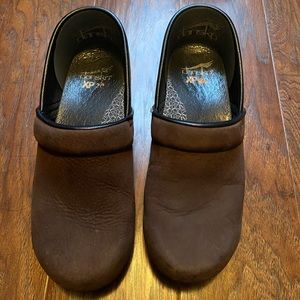 **SOLD** Dansko XP 2.0 Brown Clog